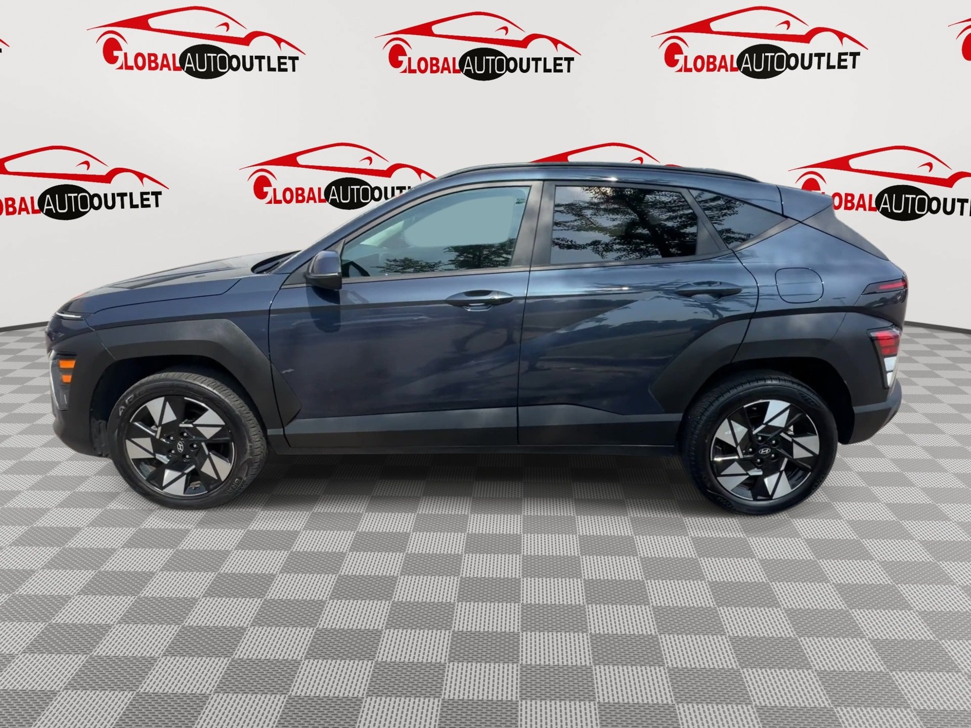 Used 2024 Hyundai Kona SEL AWD/4WD image 5