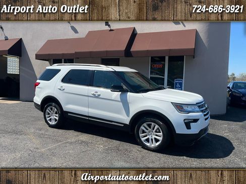 Used 2018 Ford Explorer XLT w/ Equipment Group 201A image 1