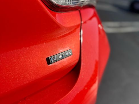 Used 2019 Hyundai Veloster Turbo R-Spec image 13