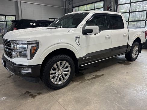 Used 2024 Ford F150 King Ranch w/ FX4 Off-Road Package image 4