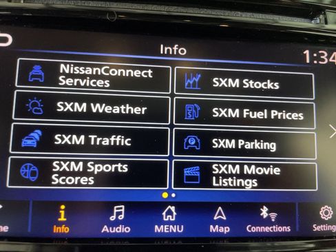 Used 2018 Nissan Rogue SL w/ Premium Package AWD/4WD image 11