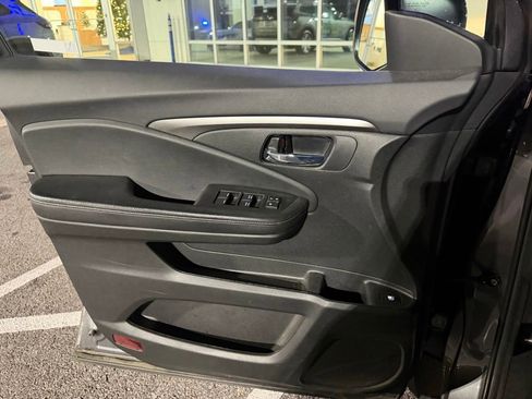 Used 2019 Honda Ridgeline RTL image 15