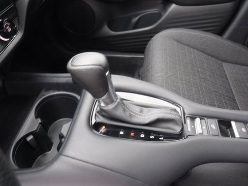 Used 2024 Honda HR-V LX image 17