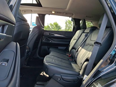 Used 2023 INFINITI QX60 Luxe w/ Vision Package AWD/4WD image 10