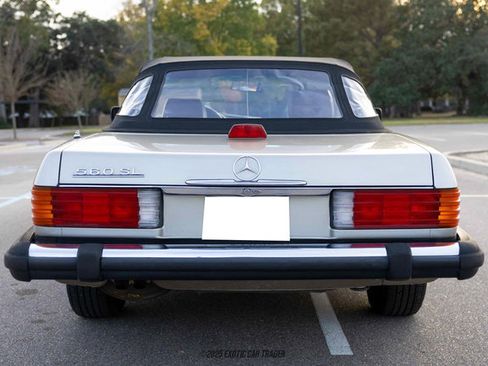 Used 1987 Mercedes-Benz 560 SL image 7