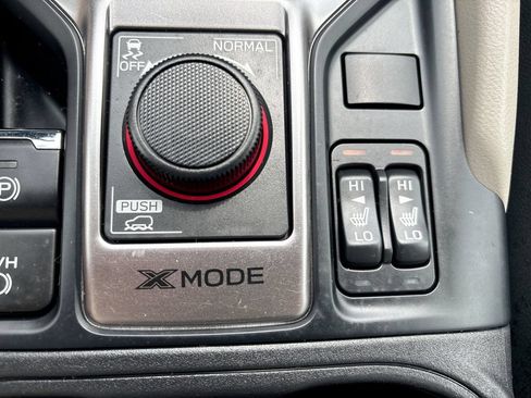 Used 2021 Subaru Forester Premium AWD/4WD image 17