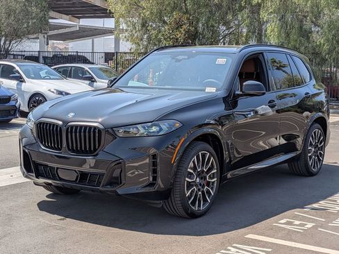 New 2026 BMW X5 xDrive50e AWD/4WD image 2