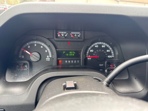 Used 2013 Ford E-250 and Econoline 250 image 17