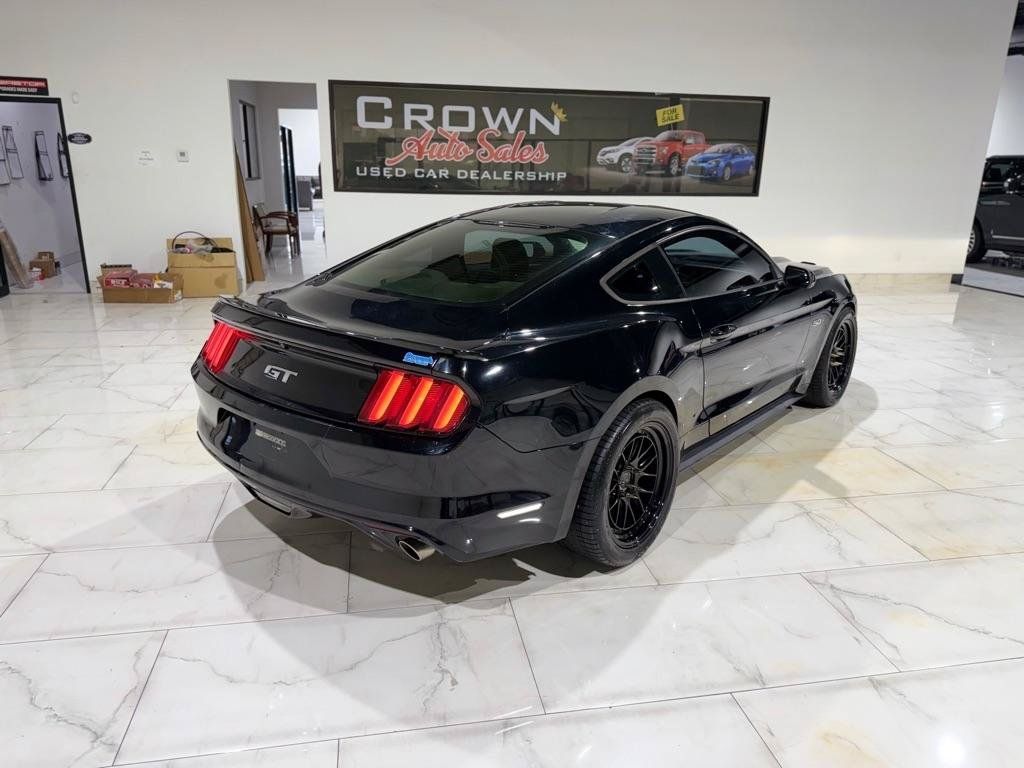 Used 2017 Ford Mustang GT RWD image 8