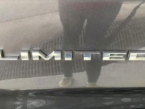 Used 2019 RAM 1500 Limited w/ Off Road Group image 31