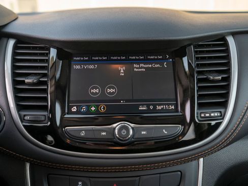 Certified 2021 Chevrolet Trax LT w/ Driver Confidence Package image 29