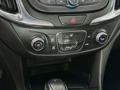 Used 2021 Chevrolet Equinox LT AWD/4WD image 23