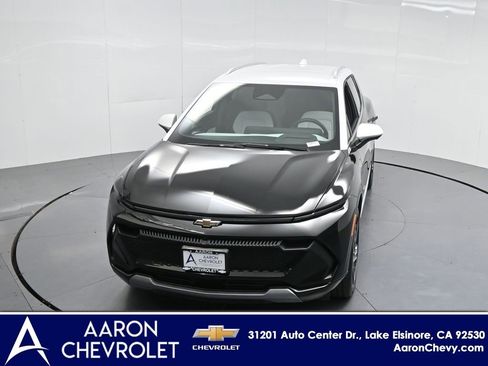 New 2025 Chevrolet Equinox EV LT image 36