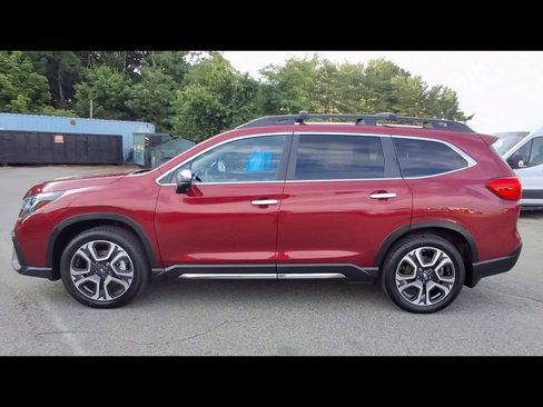 Used 2023 Subaru Ascent Touring AWD/4WD image 5