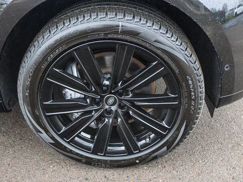New 2025 Land Rover Range Rover SE AWD/4WD image 14