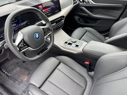Used 2025 BMW i4 eDrive40 RWD image 10
