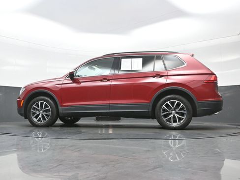 Used 2019 Volkswagen Tiguan SE AWD/4WD image 28
