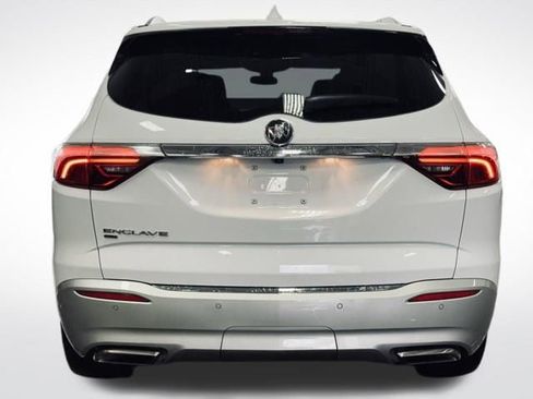 Used 2023 Buick Enclave Essence w/ Experience Buick Package AWD/4WD image 7