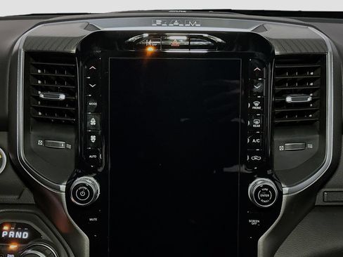 New 2026 RAM 1500 4x4 Crew Cab image 10