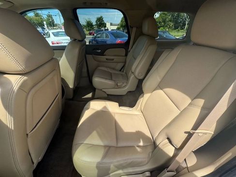 Used 2011 Chevrolet Tahoe LTZ AWD/4WD image 16