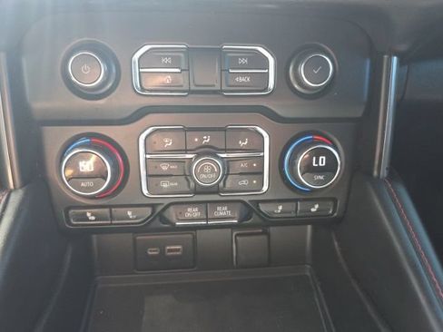 Used 2021 Chevrolet Tahoe RST w/ Luxury Package AWD/4WD image 20