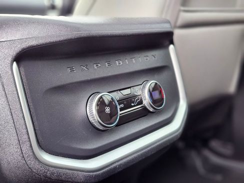 Certified 2025 Ford Expedition Max Active image 17