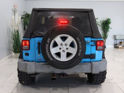 Used 2017 Jeep Wrangler Sport AWD/4WD image 4