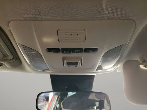 Used 2022 Toyota Corolla LE image 40