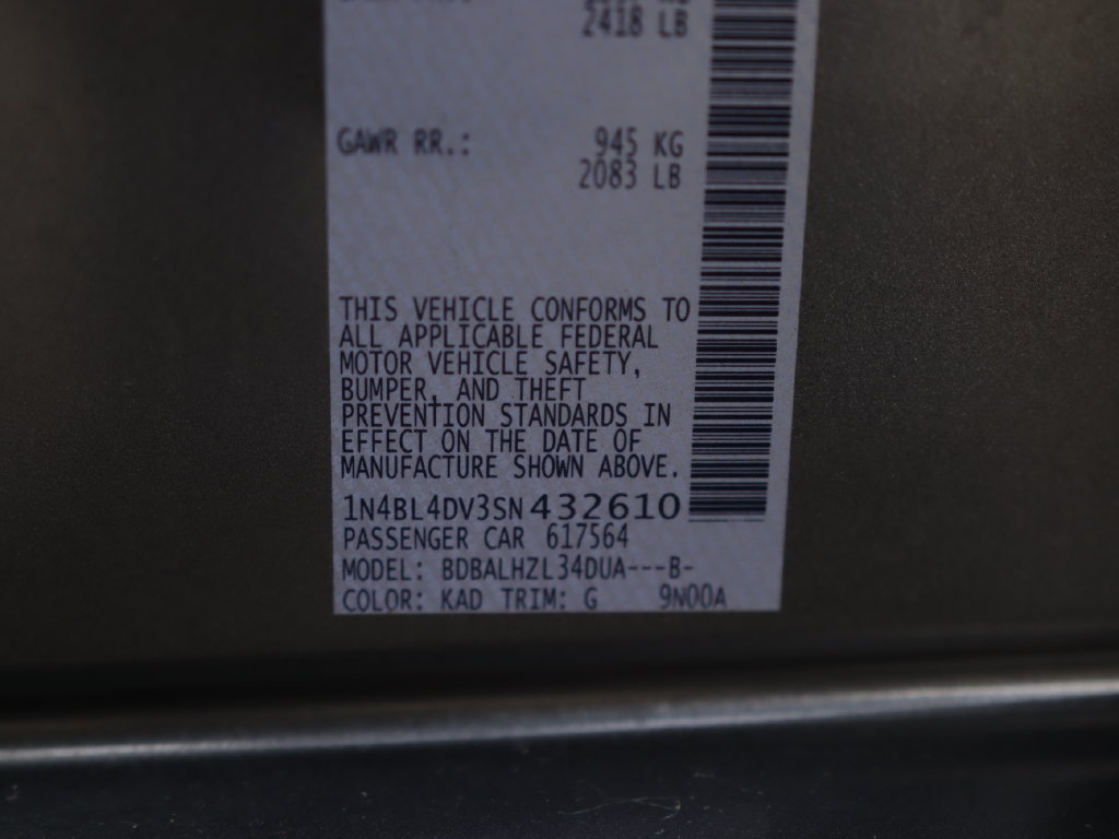 Used 2025 Nissan Altima 2.5 SV FWD image 32