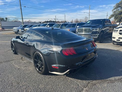 Used 2020 Ford Mustang GT w/ Equipment Group 301A image 3
