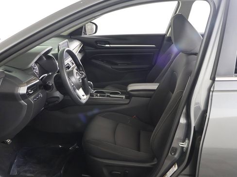 Used 2023 Nissan Altima 2.5 SV image 21