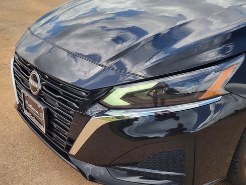 Certified 2025 Nissan Altima 2.5 SL FWD image 10