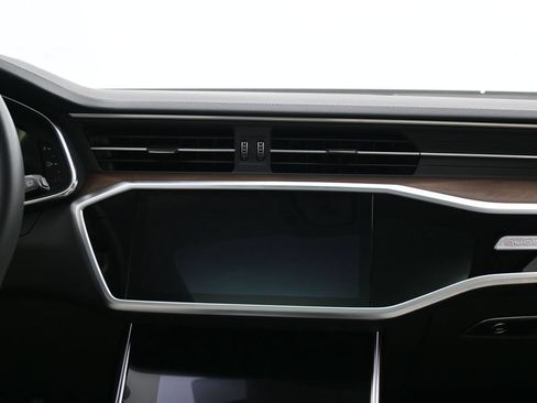 Used 2025 Audi A6 3.0T allroad Prestige AWD/4WD image 11