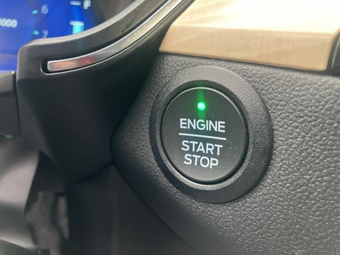 Used 2021 Ford Escape Titanium w/ Titanium Elite Package AWD/4WD image 27