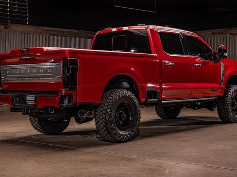 Used 2024 Ford F250 Platinum w/ Tremor Off-Road Package AWD/4WD image 10