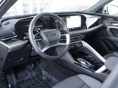 Certified 2025 Audi Q5 Premium Plus w/ Premium Plus image 10