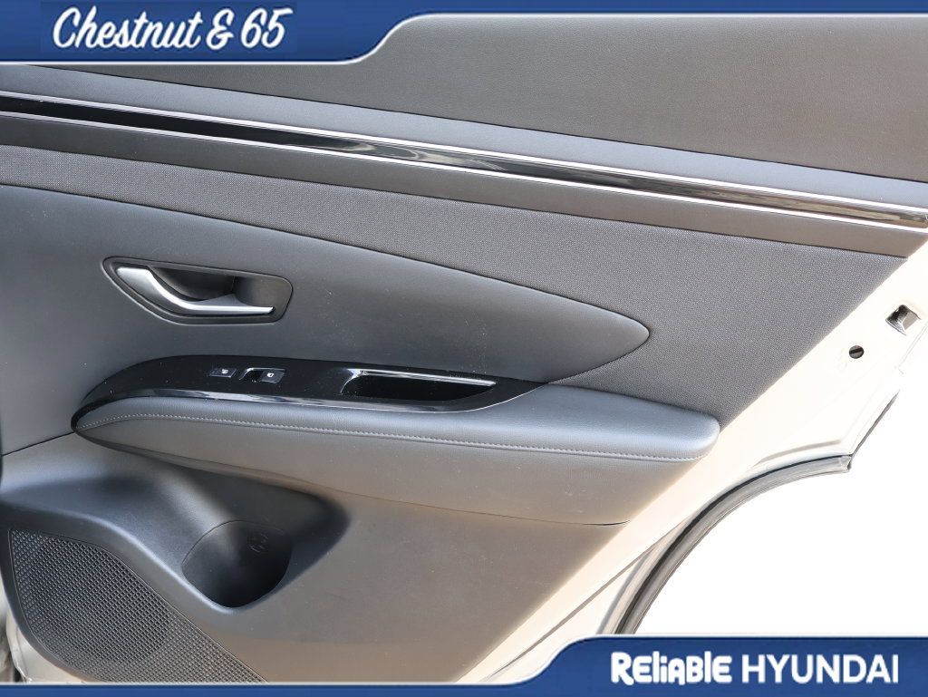 Used 2023 Hyundai Tucson Limited FWD image 11