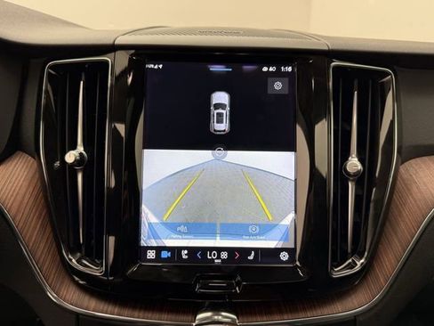 Certified 2023 Volvo XC60 B5 Plus w/ Protection Package Premier image 20