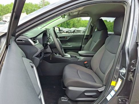 Used 2020 Toyota RAV4 LE w/ All Weather Liner Package AWD/4WD image 14