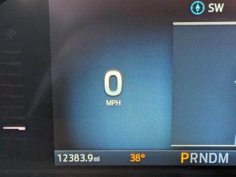 Used 2024 Ford Ranger XLT w/ FX4 Off-Road Package image 11