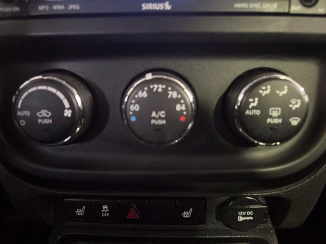 Used 2011 Jeep Patriot Latitude AWD/4WD image 31