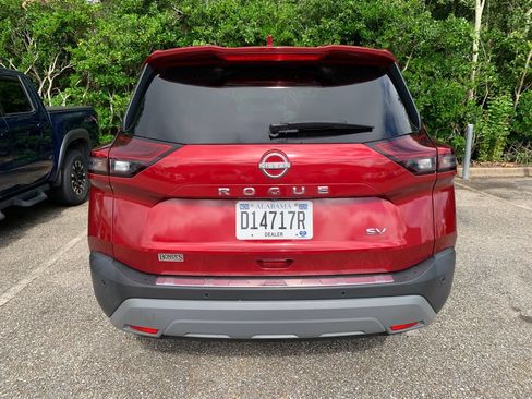 Used 2023 Nissan Rogue SV FWD image 7