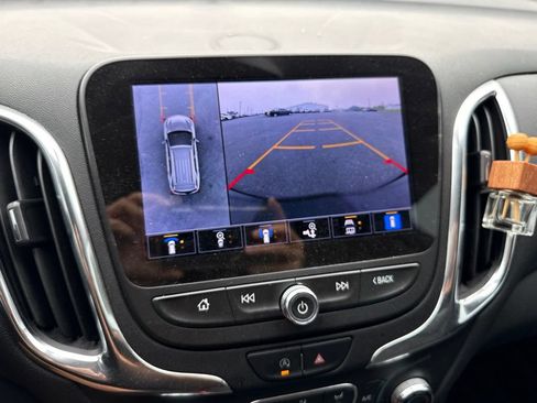 Used 2022 Chevrolet Equinox LT AWD/4WD image 15