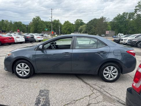 Used 2015 Toyota Corolla LE FWD image 4