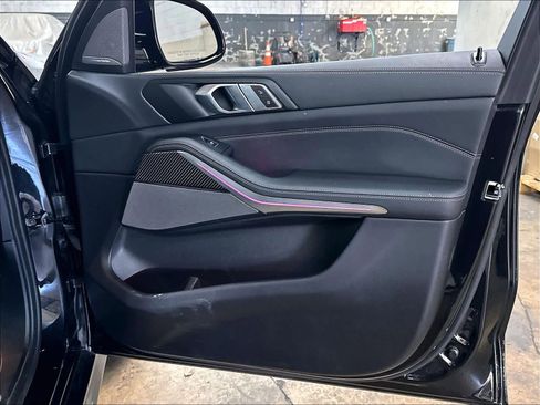 Used 2024 BMW X5 M60i AWD/4WD image 26