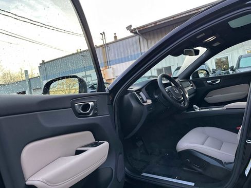 New 2026 Volvo XC60 T8 Plus w/ Protection Package Premier image 20