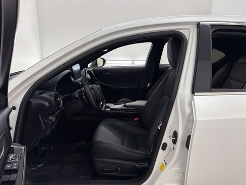 Used 2024 Lexus IS 300 w/ Comfort Package RWD image 5