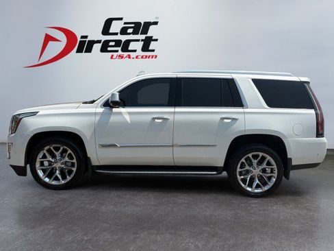 Used 2018 Cadillac Escalade Premium Luxury AWD/4WD image 15