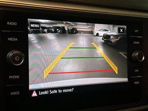 Used 2018 Volkswagen Atlas SE image 19