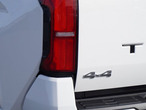 New 2026 Toyota Tacoma SR5 image 10